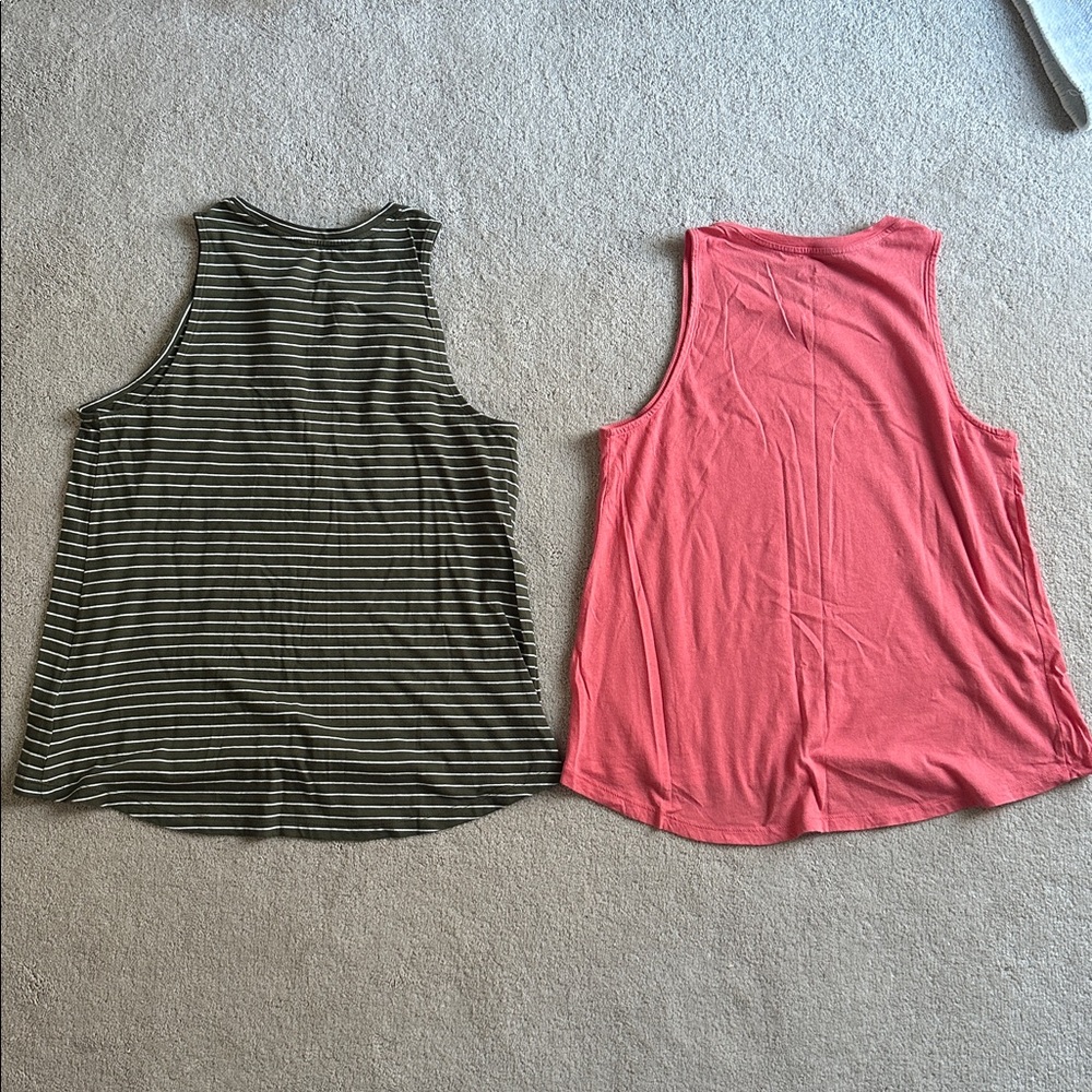 Old Navy Tank Tops - Set of 3 - size S - Picture 3 of 7